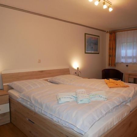 2 Ferienzimmer Inkl Fr & 1 Bungalow, Wlan, Garten, Grill Зиновиц Екстериор снимка