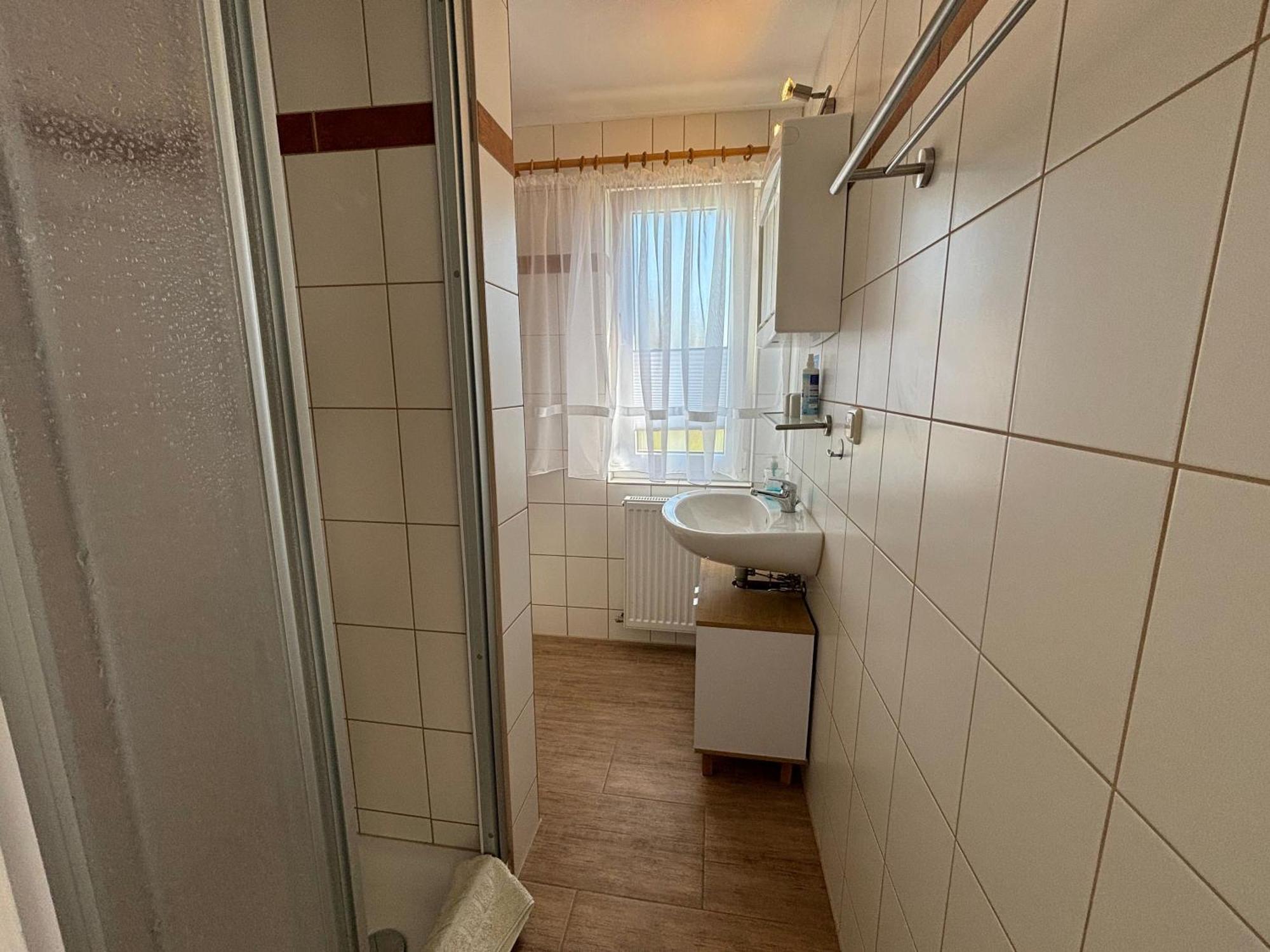 2 Ferienzimmer Inkl Fr & 1 Bungalow, Wlan, Garten, Grill Зиновиц Екстериор снимка
