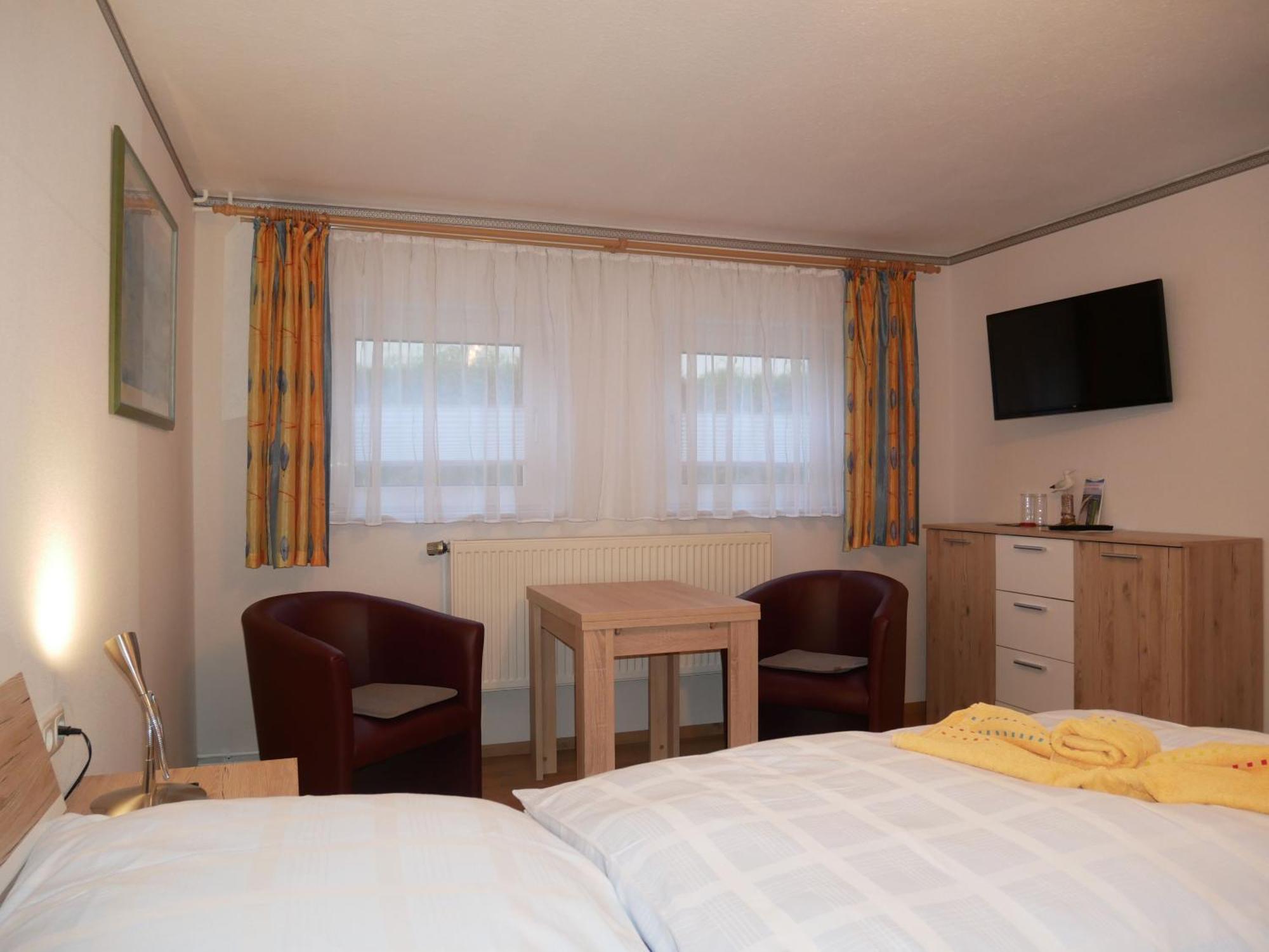 2 Ferienzimmer Inkl Fr & 1 Bungalow, Wlan, Garten, Grill Зиновиц Екстериор снимка