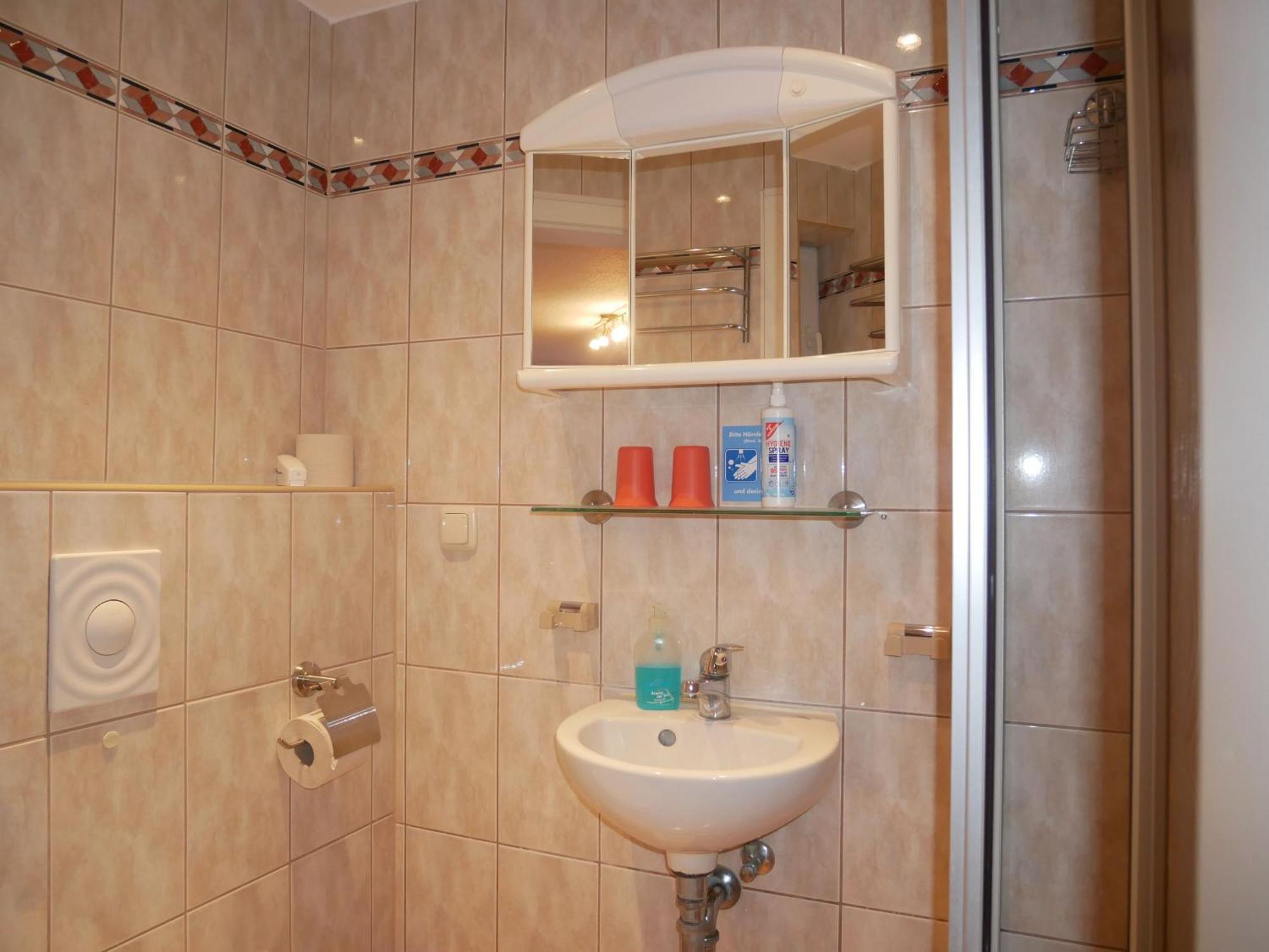 2 Ferienzimmer Inkl Fr & 1 Bungalow, Wlan, Garten, Grill Зиновиц Екстериор снимка