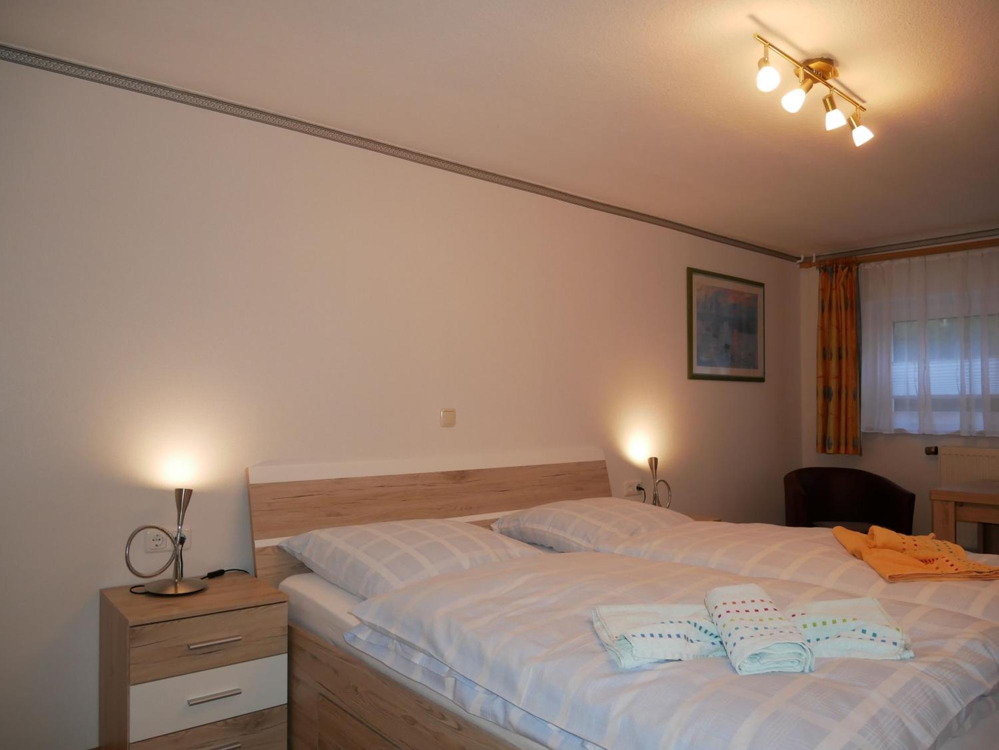 2 Ferienzimmer Inkl Fr & 1 Bungalow, Wlan, Garten, Grill Зиновиц Екстериор снимка