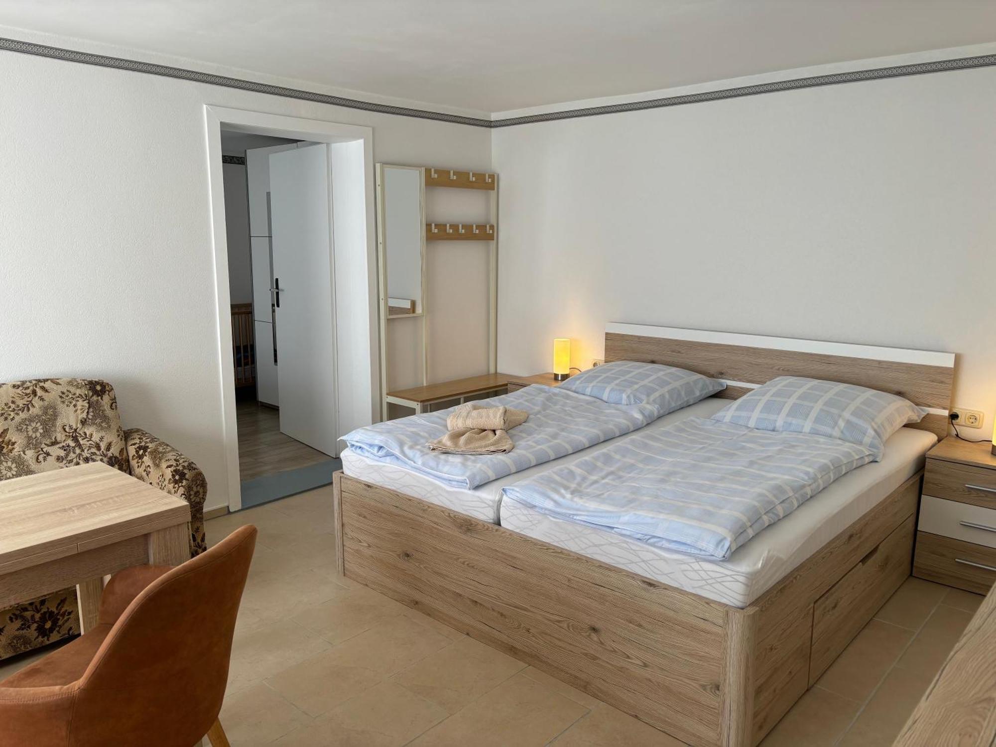 2 Ferienzimmer Inkl Fr & 1 Bungalow, Wlan, Garten, Grill Зиновиц Екстериор снимка
