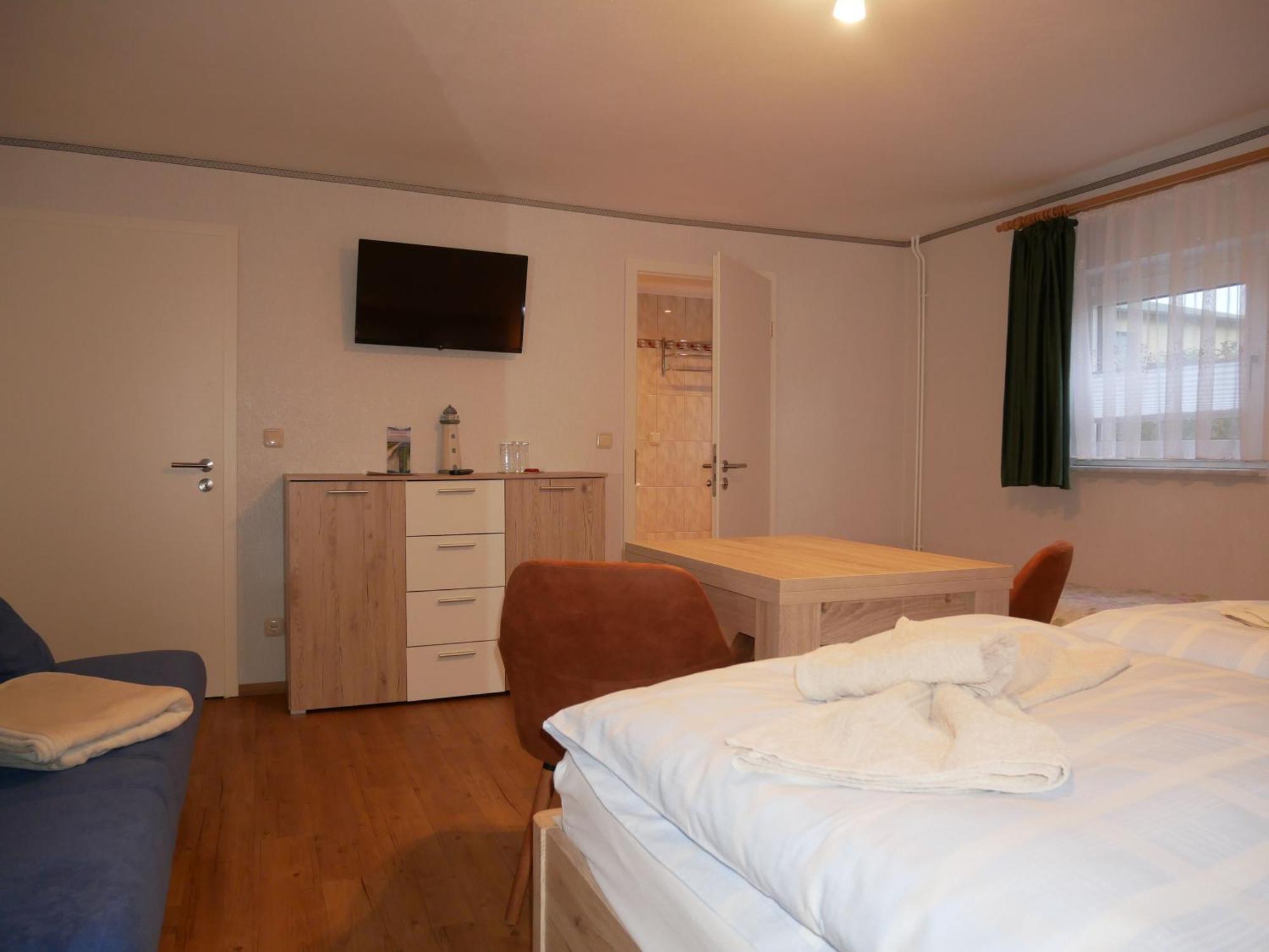 2 Ferienzimmer Inkl Fr & 1 Bungalow, Wlan, Garten, Grill Зиновиц Екстериор снимка