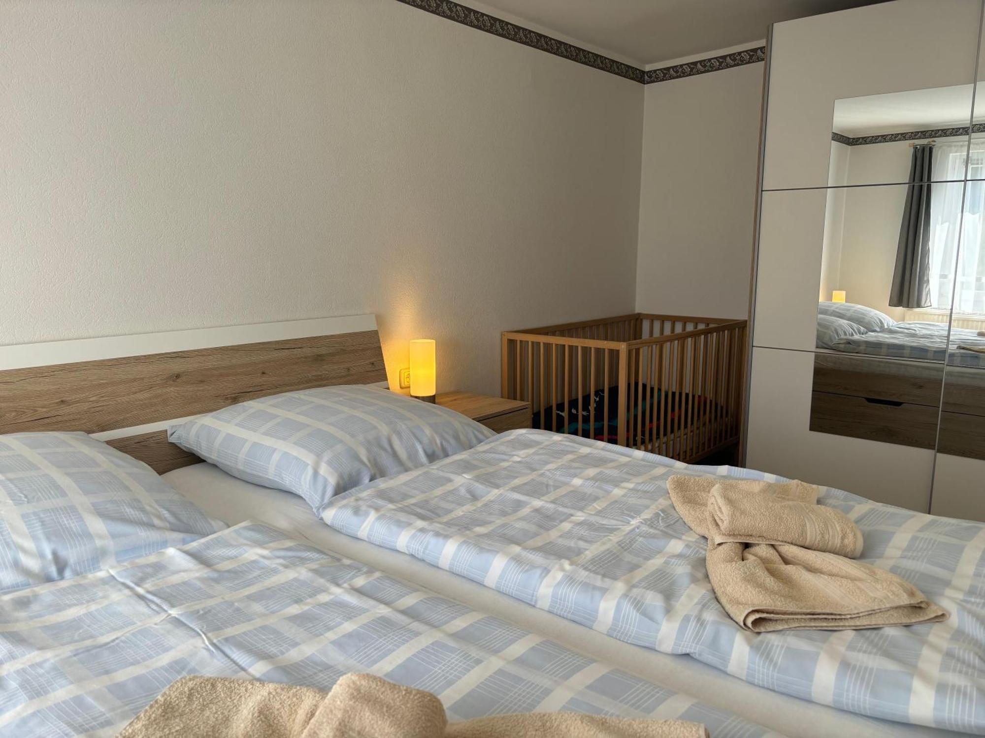 2 Ferienzimmer Inkl Fr & 1 Bungalow, Wlan, Garten, Grill Зиновиц Екстериор снимка